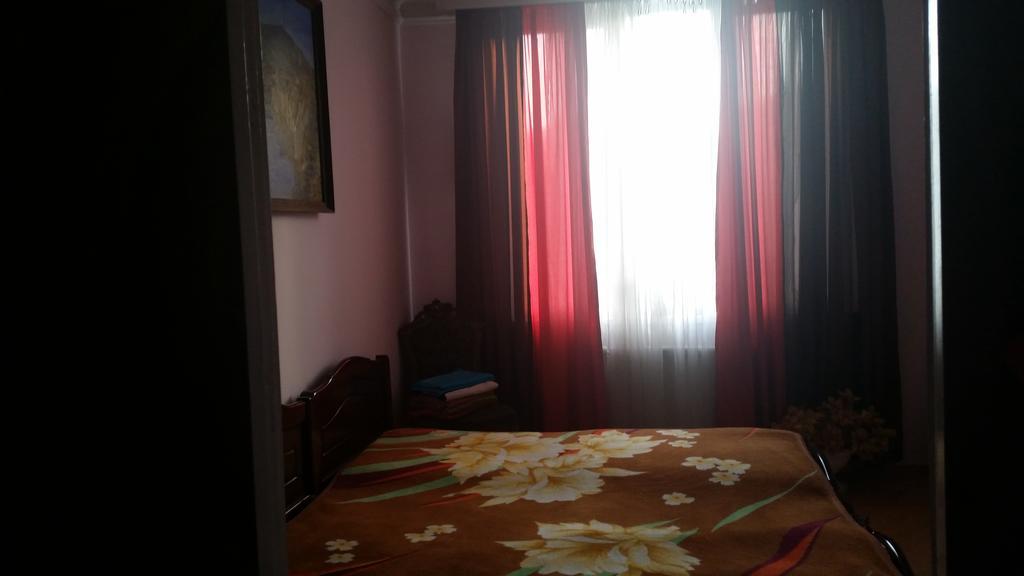 טביליסי Hotel Mmg חדר תמונה